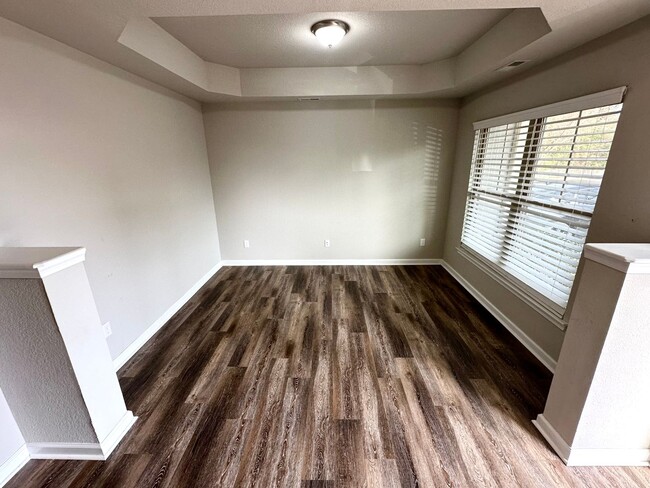 Building Photo - 200 Seasons Circle, Unit 604, Suffolk, Va,...