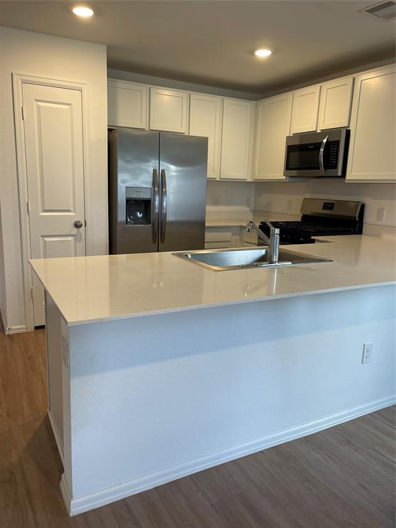 Building Photo - 27015 Breakaway Ln