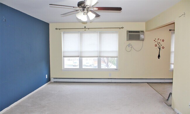 Foto del edificio - 47 Riverview Ct