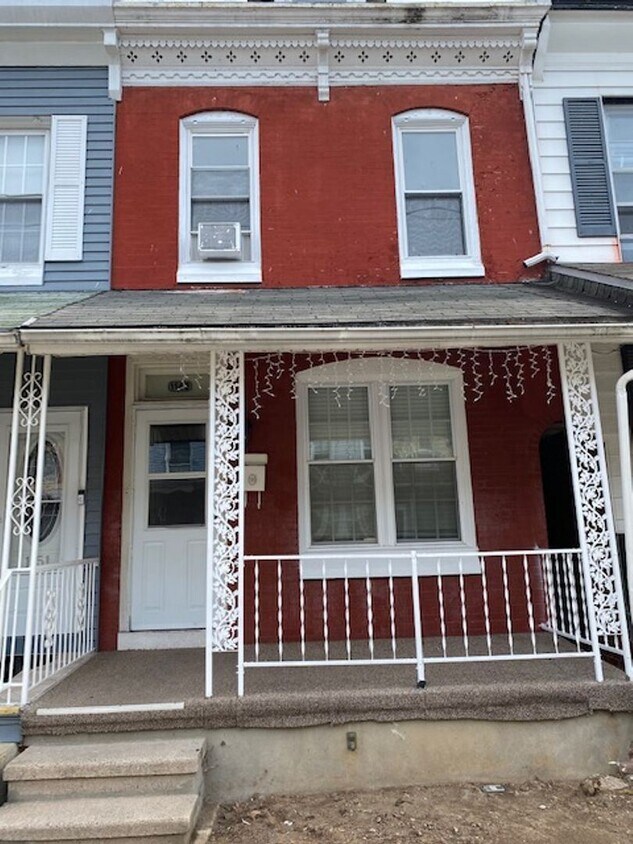 4 br, 1 bath House 1149 CHURCH ST House Rental in Reading, PA