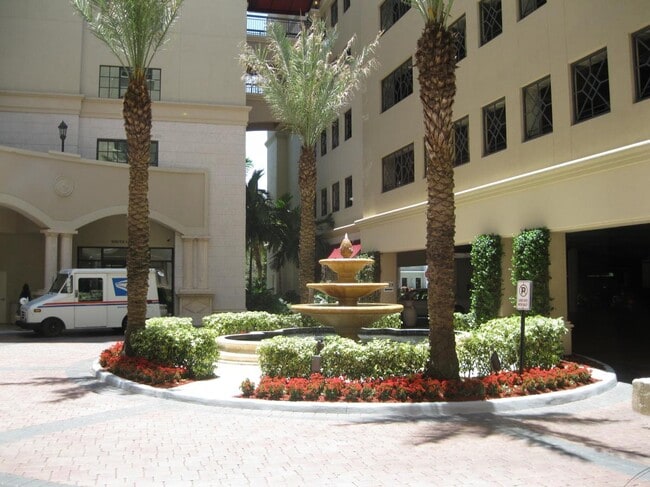 Building Photo - 233 S Federal Hwy