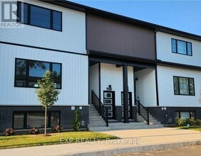 Building Photo - 4263 Fourth Ave