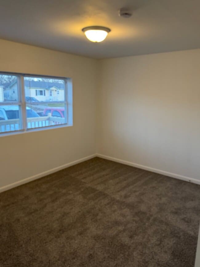 Building Photo - 2528 Wayne St