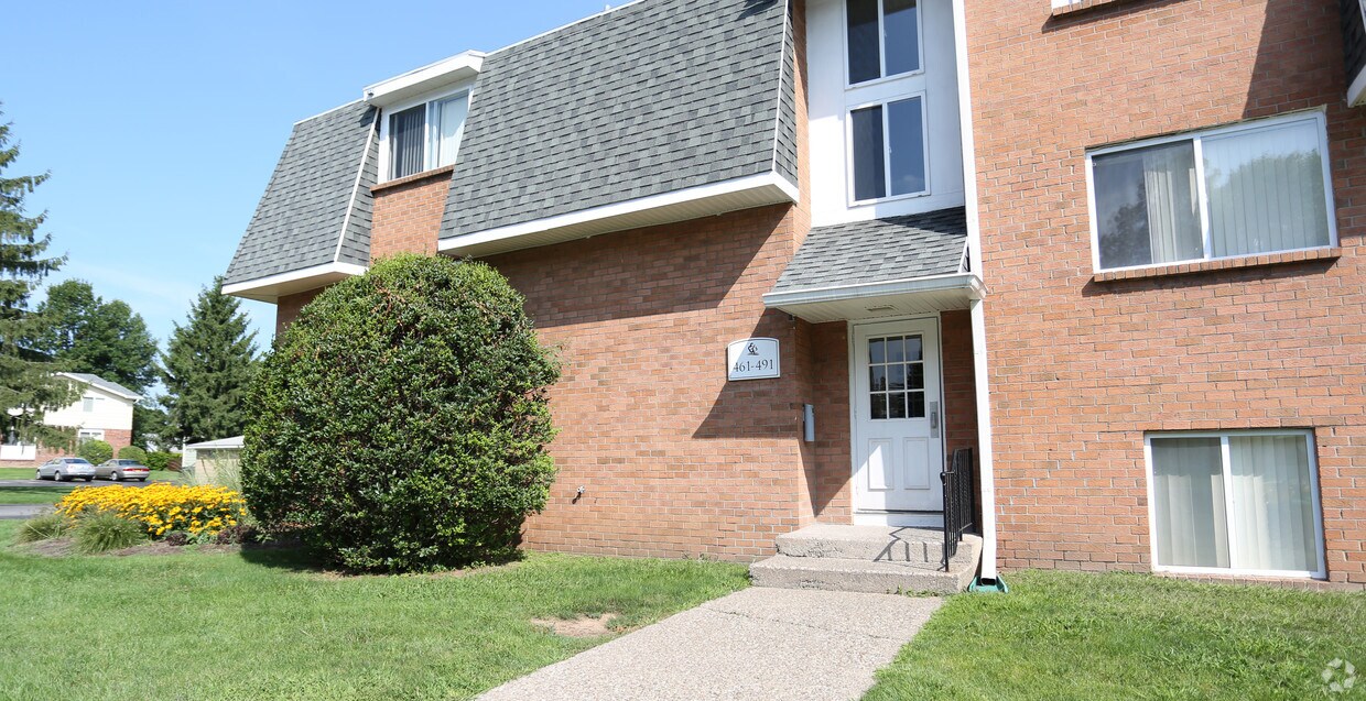 Ridgedale Manor Apartments in Greece, NY