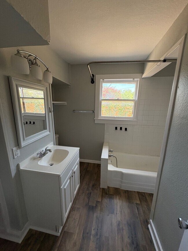 Foto del edificio - Studio Apartment with 1 Bathroom in Histor...