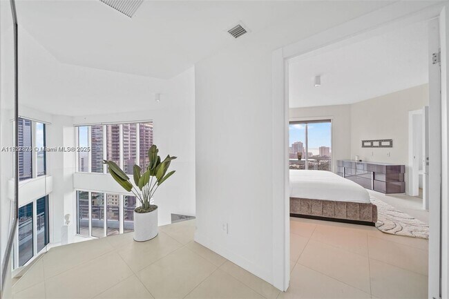 Foto del edificio - 60 SW 13th St