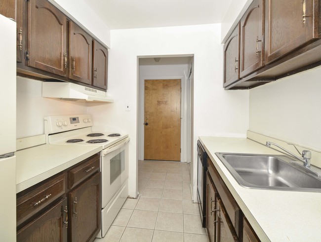 Sample Kitchen - Hillcrest Apartments