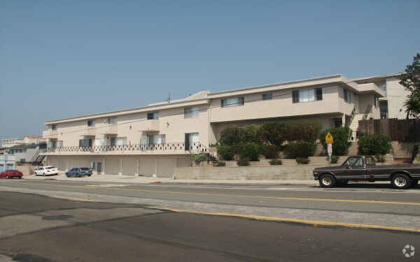 Foto principal - 501 N Irena Ave