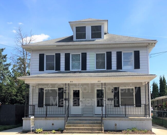 Building Photo - 814 E Boundary Ave