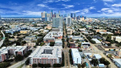 Building Photo - 3800 Main St