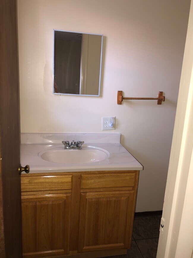 Foto del edificio - 342 E Market St