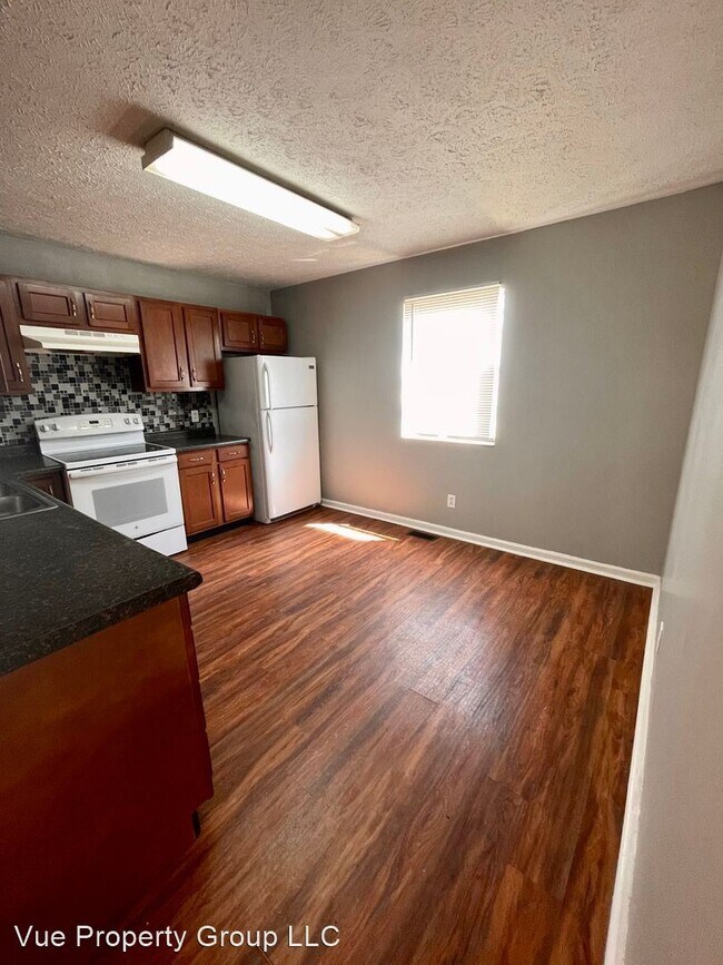 Building Photo - 3 br, 1.5 bath House - 2416 Dillman Street