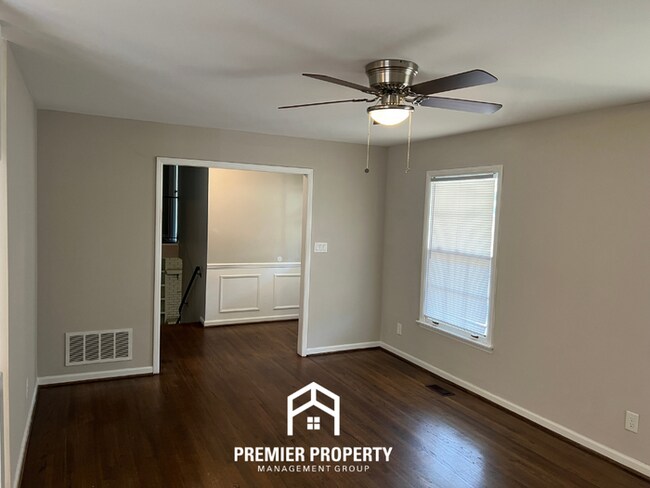 Foto del edificio - Grand 3BR/2BA Hoover Home | 2,157 SQ FT, Chef's Kitchen & Massive Fenced Yard