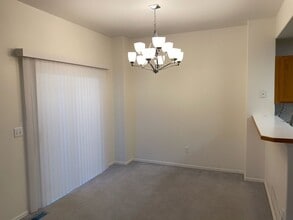 Building Photo - 3911 Christy Heights