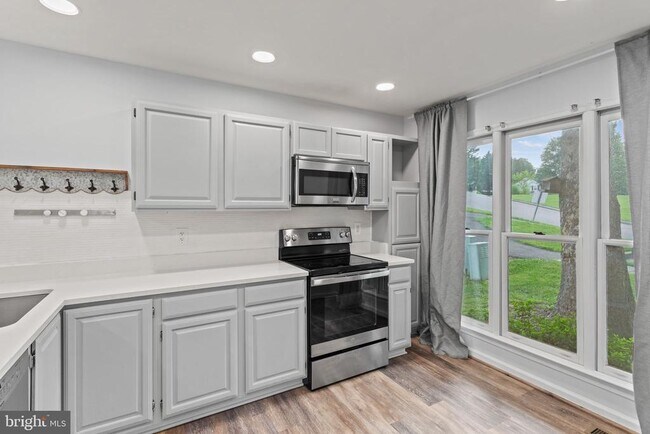 Foto del edificio - 6608 Beach Dr