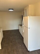 Building Photo - 1156 Wilson St