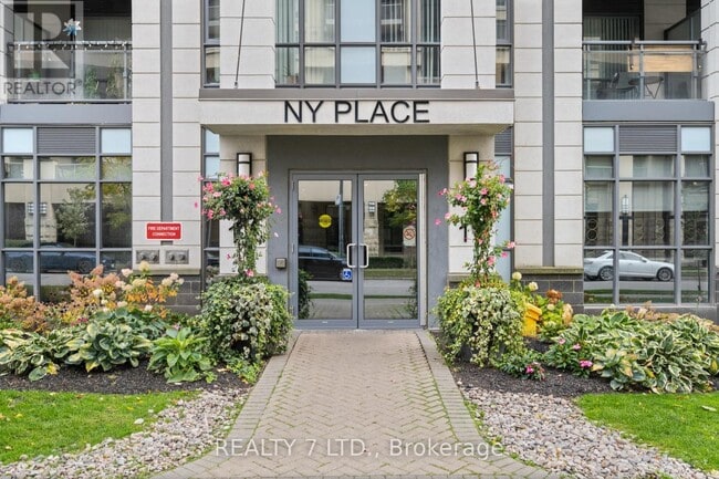 Building Photo - 17 Kenaston Gardens