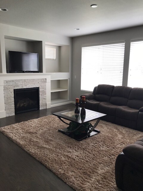 Foto del edificio - 8581 Allenbrook Dr