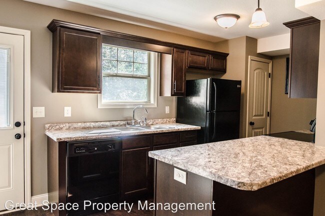 Building Photo - 1765 Spring Water Dr