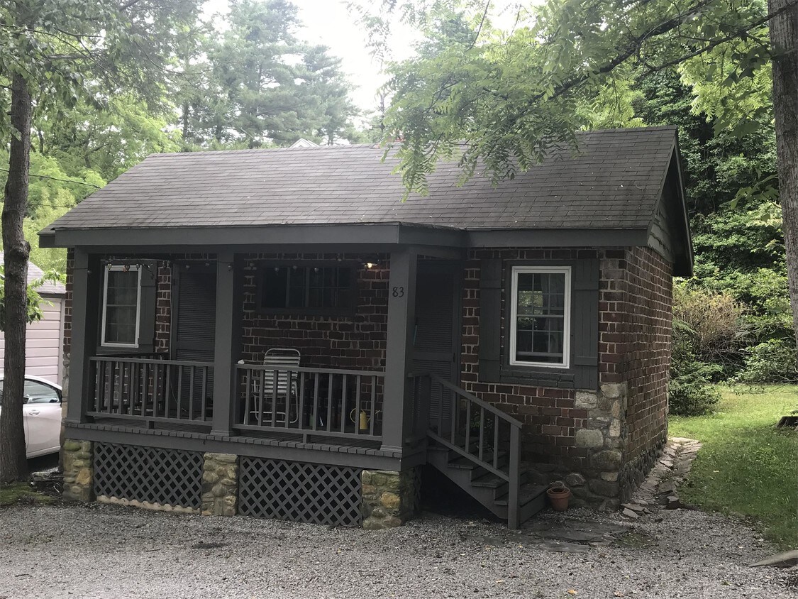 Foto principal - 83 Green Acres View Ln