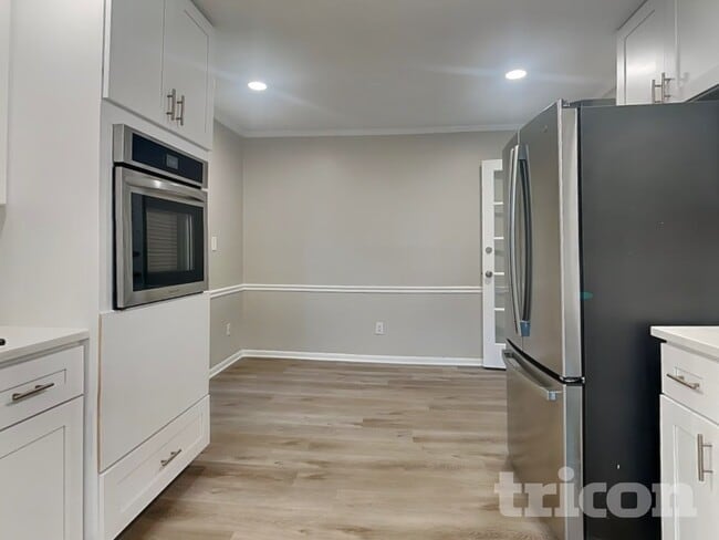 Building Photo - 135 Clearbrook Way