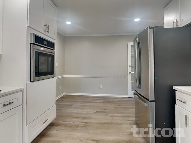 Foto del edificio - 135 Clearbrook Way