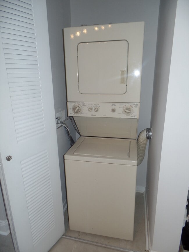 Photo - 5200 NW 31st Ave House