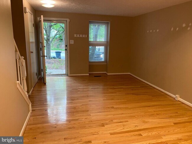 Building Photo - 11906 Fieldthorn Ct