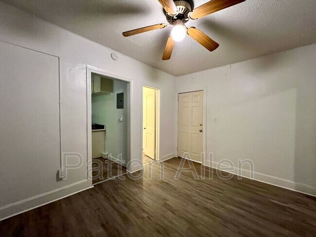 Foto del edificio - 37 Skyview Pl