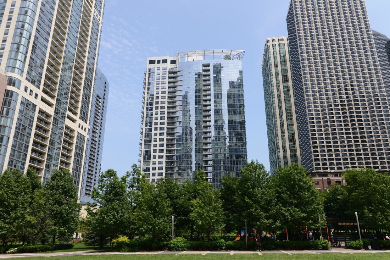 Foto principal - 201 N Westshore Dr