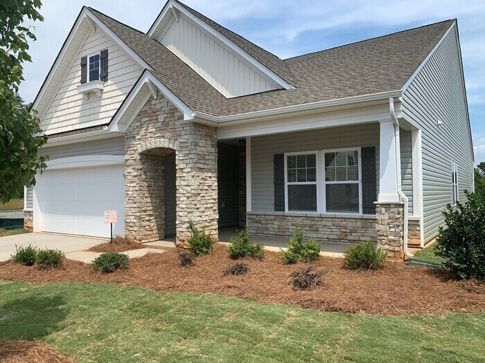 Foto principal - 5712 Oakgate Dr