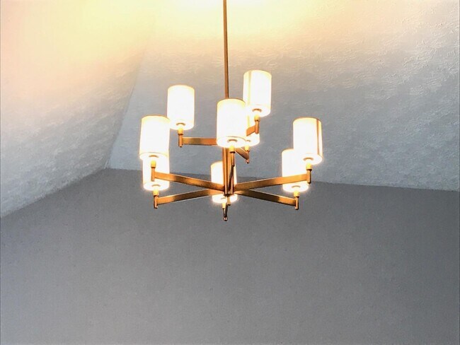 Foto del edificio - 881 Gerardi Rd