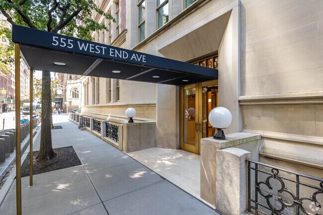 Building Photo - 555 West End Ave