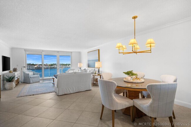 Foto del edificio - 511 Bayshore Dr
