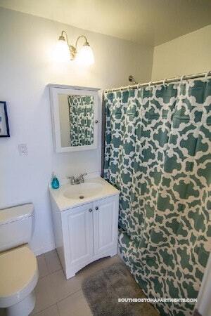 Foto del edificio - 538 E Broadway