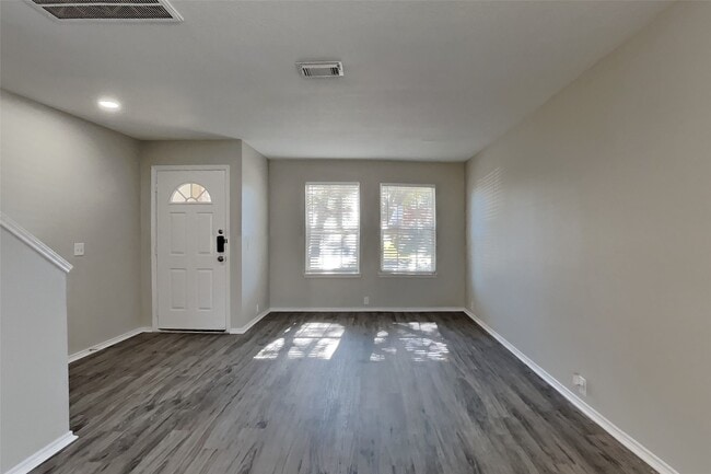 Building Photo - 14910 Sugar Crystal Ct