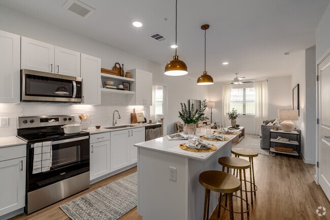 Interior Photo - Citizen House Blue Bluff