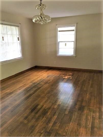 Building Photo - 1411 Greenbriar Dr