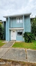 Building Photo - 3910 Venetian Cir