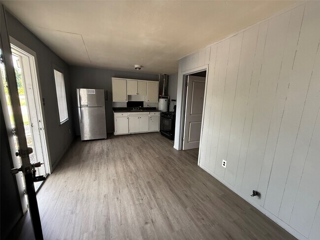 Foto del edificio - 6603 Avenue T