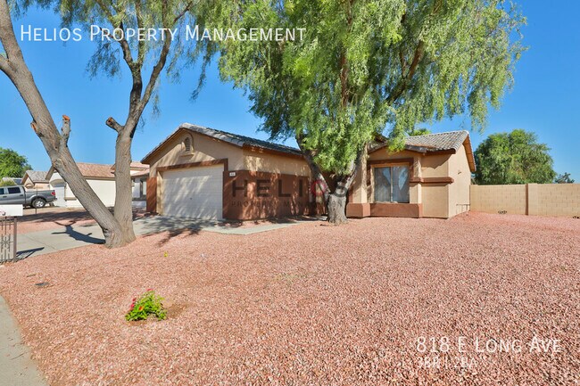 Foto del edificio - 818 E Long Ave