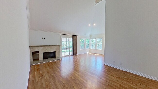 Photo - 1013 Powell Dr House