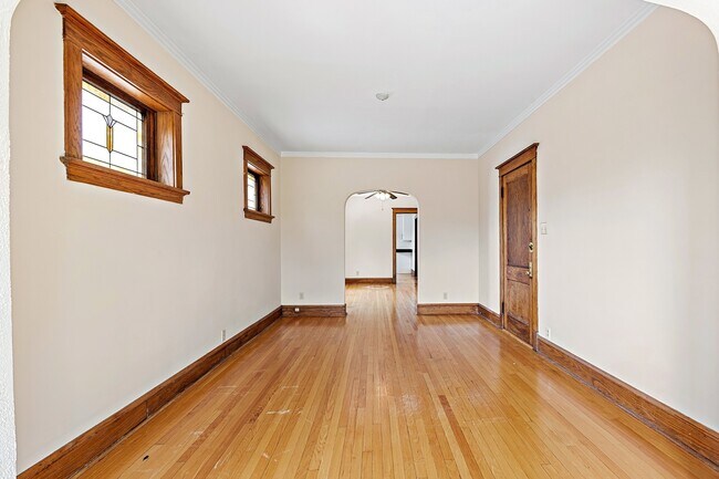 Foto del edificio - 3936 N Marshfield Ave