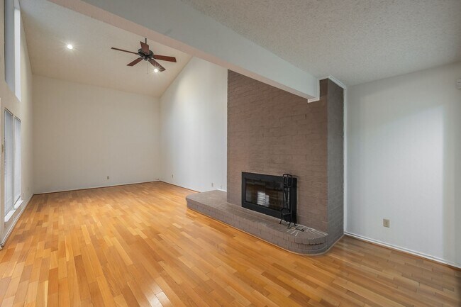 Foto del edificio - Amazing Townhome