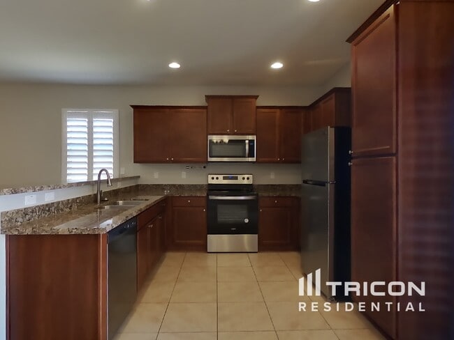 Foto del edificio - 40008 W Pryor Ln
