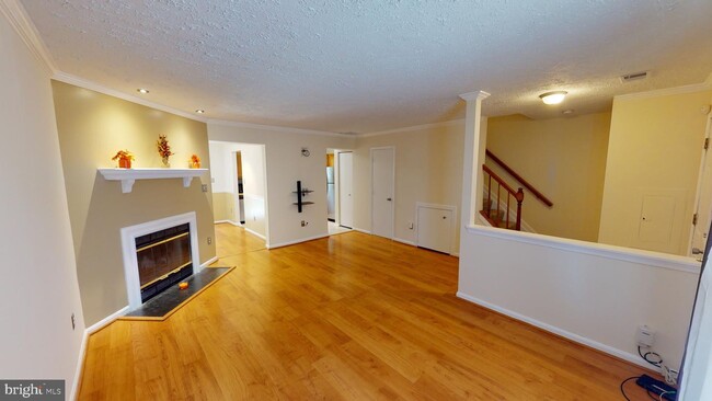 Building Photo - 11883 Homestead Pl