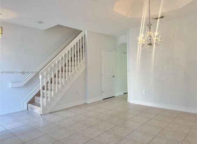 Building Photo - 15800 SW 92nd Ave