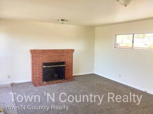 Building Photo - 1496 Santa Clara Ave