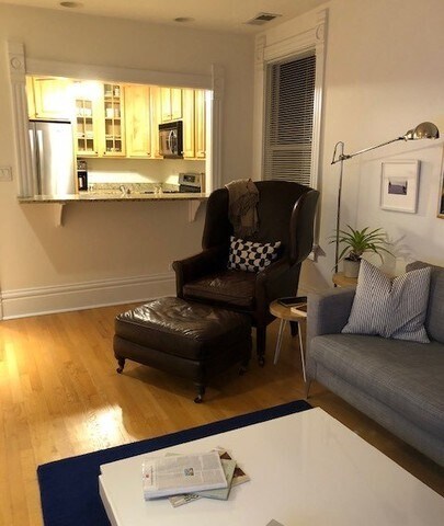 Foto del edificio - 1711 N Fern Ct