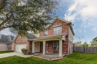 Building Photo - 2402 Sunlight Ln